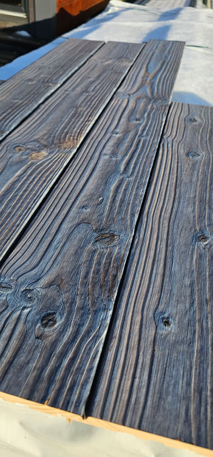 Tumši zils / melns dedzināts