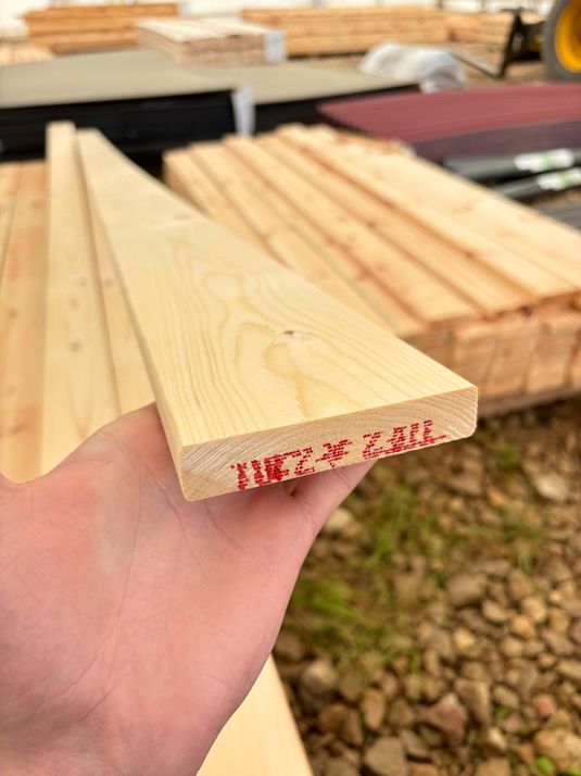 Ēvelēts sētas dēlis